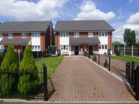 3 bedroom Semi-Detached for sale